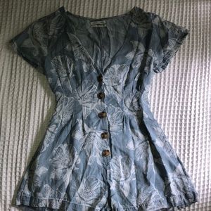 Hawaiian style romper from urban